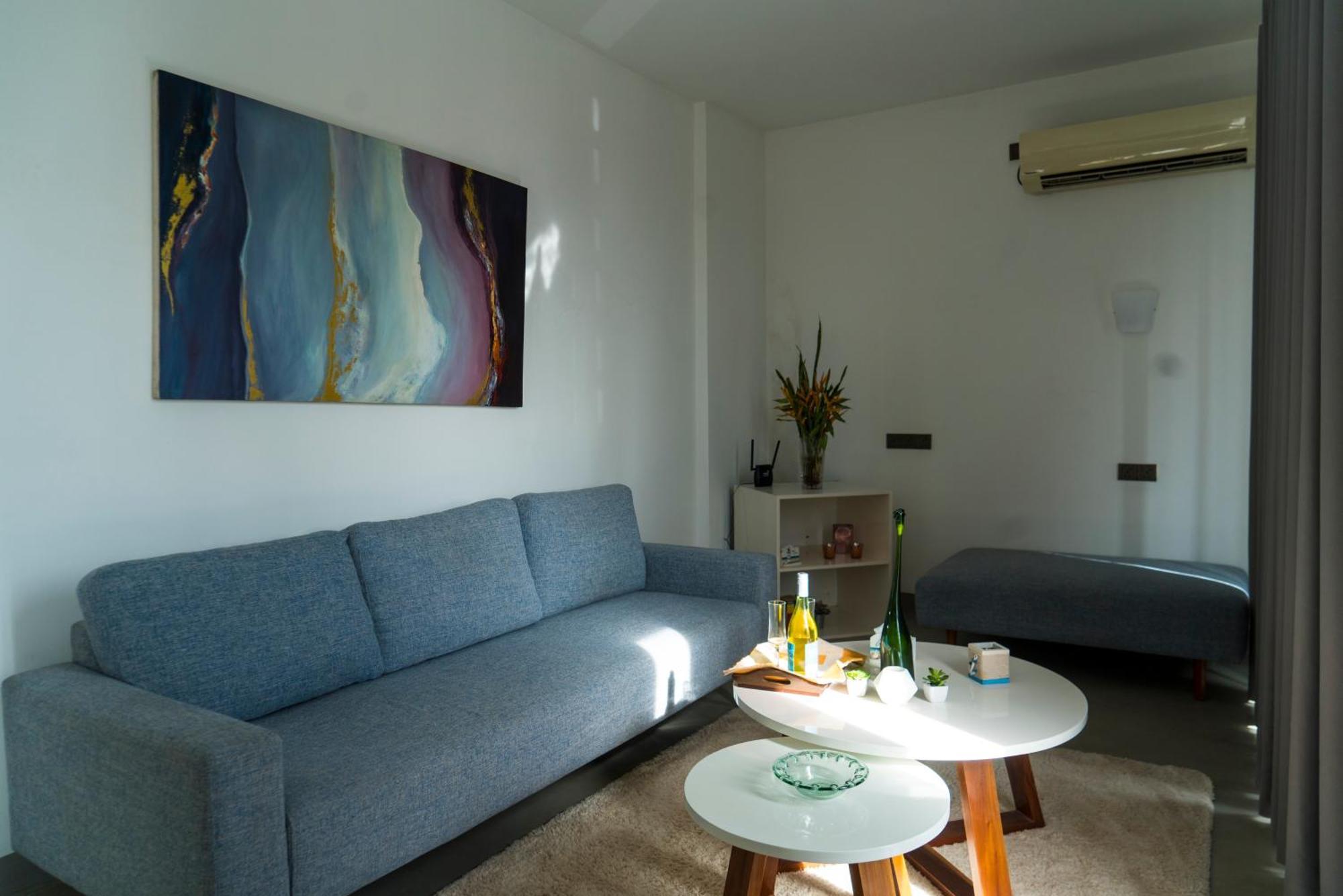 Four Petals Inn Colombo Exterior photo